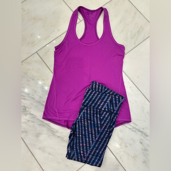 Athleta Tops - Athleta chi tank hi-low hemline